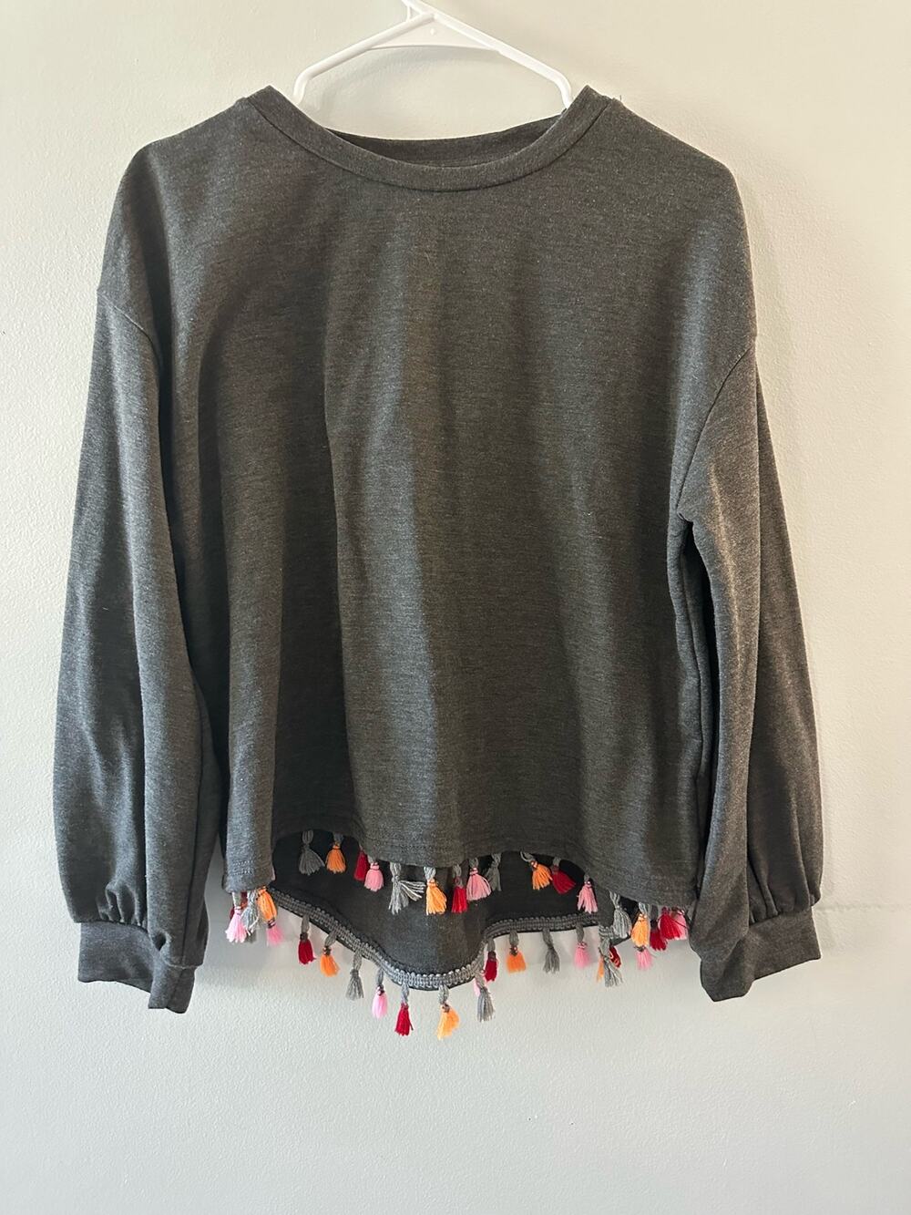 SHEIN Top Women's Small Gray Tassel Fringe Balloon Sleeve Crewneck Boho